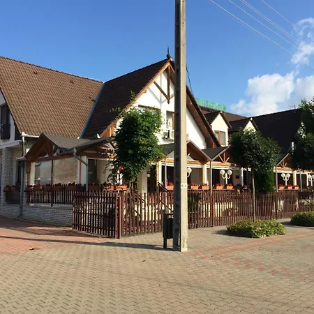 Koller Panzio 3* Bonyhád