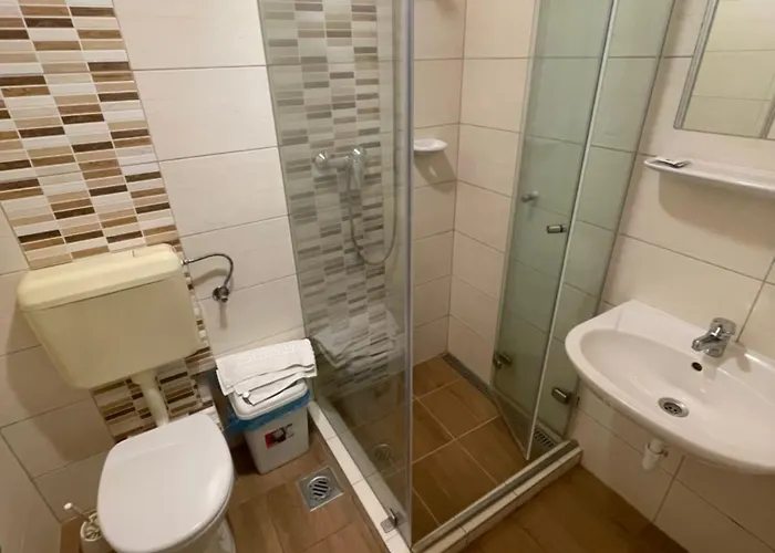 Koller Panzio 3* Bonyhád